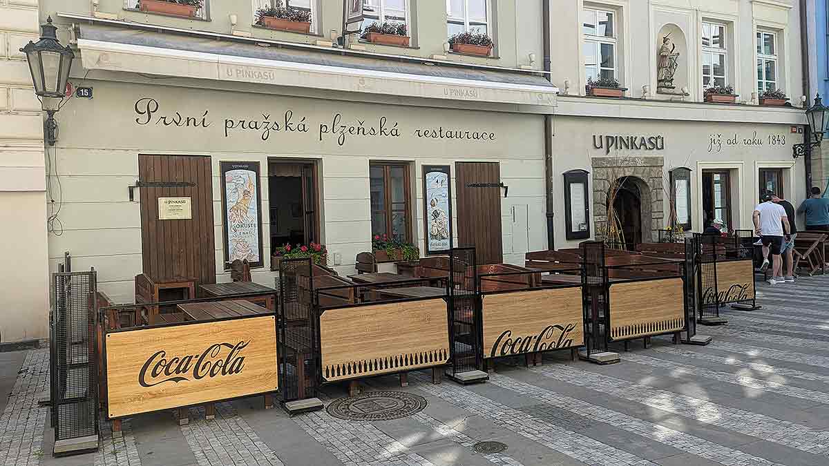 U-Pinkasu-cerveceria-historica-de-Praga